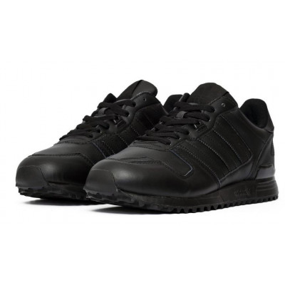 Кроссовки Adidas ZX 700 All Black Кроссовки Adidas ZX 700 All Black