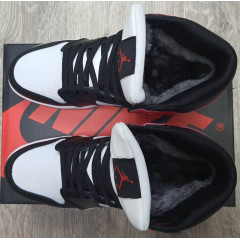 Кроссовки Nike Air Jordan 1 Retro "Black Toe" Black/White/Red с мехом