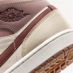 Кроссовки Nike Air Jordan 1 Mid SE "Dark Pony Smoky Mauve"