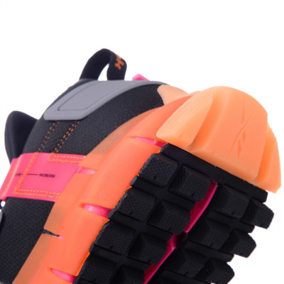 Кроссовки Reebok Zig Kinetica Edge Black/Orange Кроссовки Reebok Zig Kinetica Edge Black/Orange