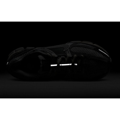 Кроссовки Nike Zoom Vomero 5 Grey Кроссовки Nike Zoom Vomero 5 Grey