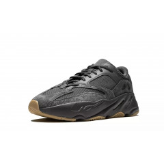 Кроссовки Adidas Yeezy Boost 700 Utility Black