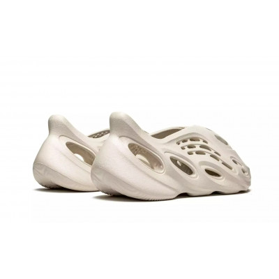 Тапки Adidas Yeezy Foam Runner Ararat Тапки Adidas Yeezy Foam Runner Ararat