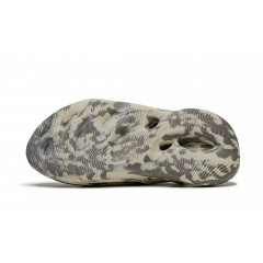 Тапки Adidas Yeezy Foam Runner MX Moon Grey