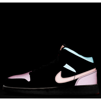 Кроссовки Nike Air Jordan 1 Mid "Candy" Кроссовки Nike Air Jordan 1 Mid "Candy"