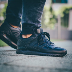 Кроссовки Adidas ZX 700 All Black