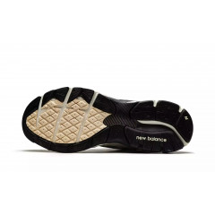 Кроссовки New Balance 990 V3 "Teddy Santis - Moonbeam"