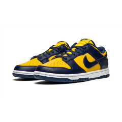 Кроссовки Nike SB Dunk Low "Michigan"