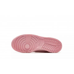 Кроссовки Nike SB Dunk Low "Triple Pink"