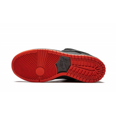 Кроссовки Nike SB Dunk Low Pro "Black Pigeon" Кроссовки Nike SB Dunk Low Pro "Black Pigeon"