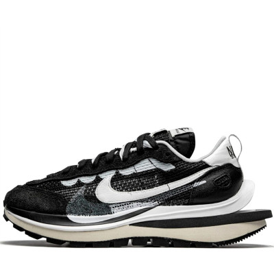 Кроссовки Nike x Sacai Vaporwaffle Black White Кроссовки Nike x Sacai Vaporwaffle Black White