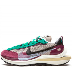 Кроссовки Nike x Sacai Vaporwaffle Villain Red/Neptune Green