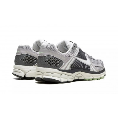 Кроссовки Nike Zoom Vomero 5 «Cobblestone Flat Pewter» Кроссовки Nike Zoom Vomero 5 «Cobblestone Flat Pewter»