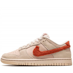 Кроссовки Nike SB Dunk Low "Terry Swoosh"