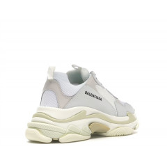 Кроссовки Balenciaga Triple S Cream White
