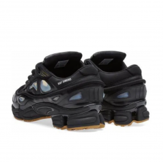 Кроссовки Adidas Originals Ozweego Bunny Raf Simons Core Black