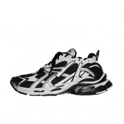 Кроссовки Balenciaga Runner Black White Кроссовки Balenciaga Runner Black White